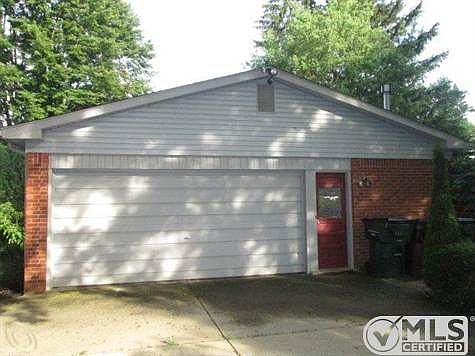 Ruann-garage.JPG