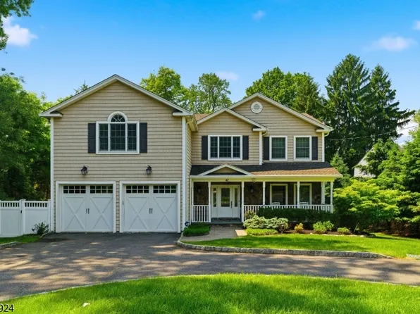 42 Spring Valley Rd, Montvale Boro, NJ 07645