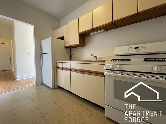 4th image of 1532 N Kedzie Ave Unit 3E