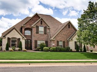550 Trailwood Cir, Centerton, AR 72719