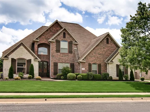 550 Trailwood Cir, Centerton, AR 72719