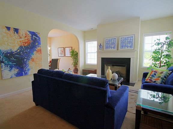 2nd image of 907 Woodside Park Ln