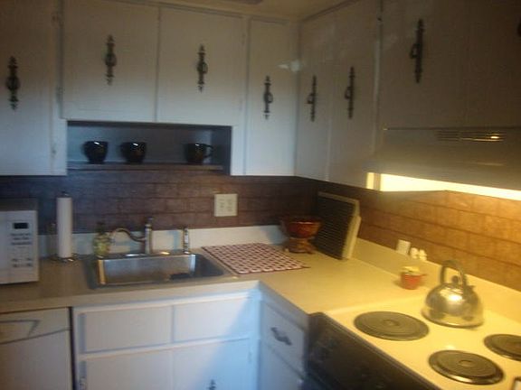 3rd image of 312 Southwind Dr APT 106