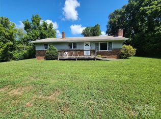 400 Bull Creek Rd, Mars Hill, NC 28754
