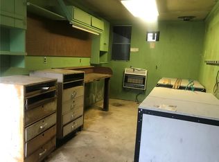 612 W Hardy St, Saint James, MO 65559