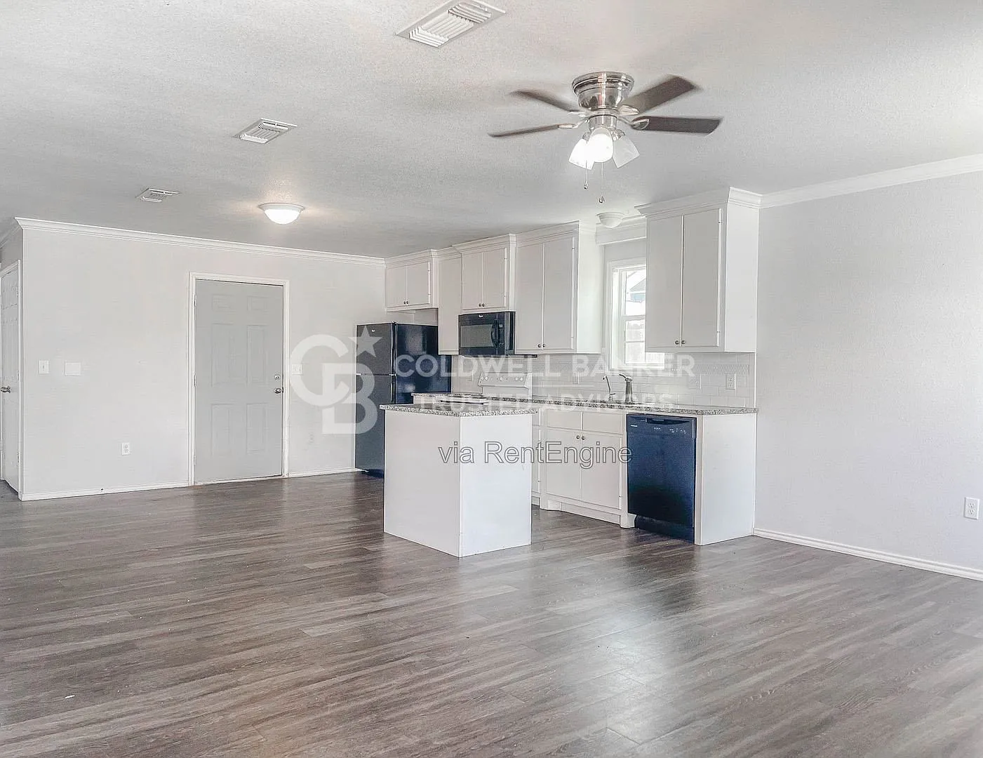 3 bed, 2.0 bath, 1140 sqft, $1,050 — Photo 4