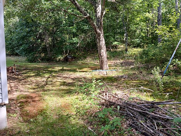 3rd image of 4 Gordon Avenue