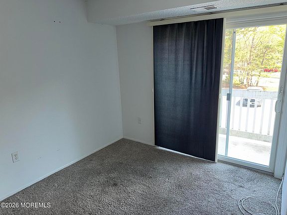 5th image of 1113 Scarlet Oak Ave