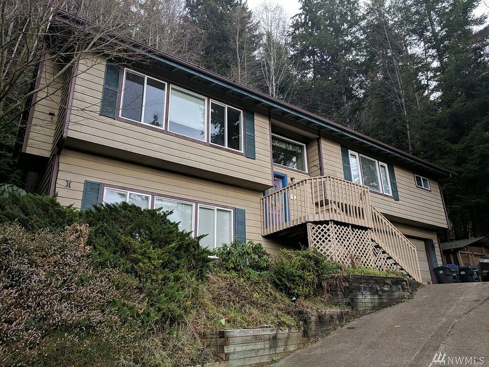 1st image of 950 N Stephenson Dr