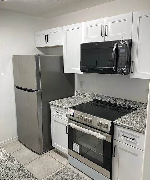 Brand New Updated Kitchen