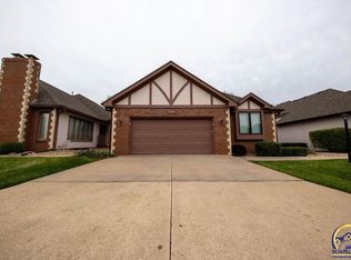 2466 SW Brookhaven Ln, Topeka, KS 66614