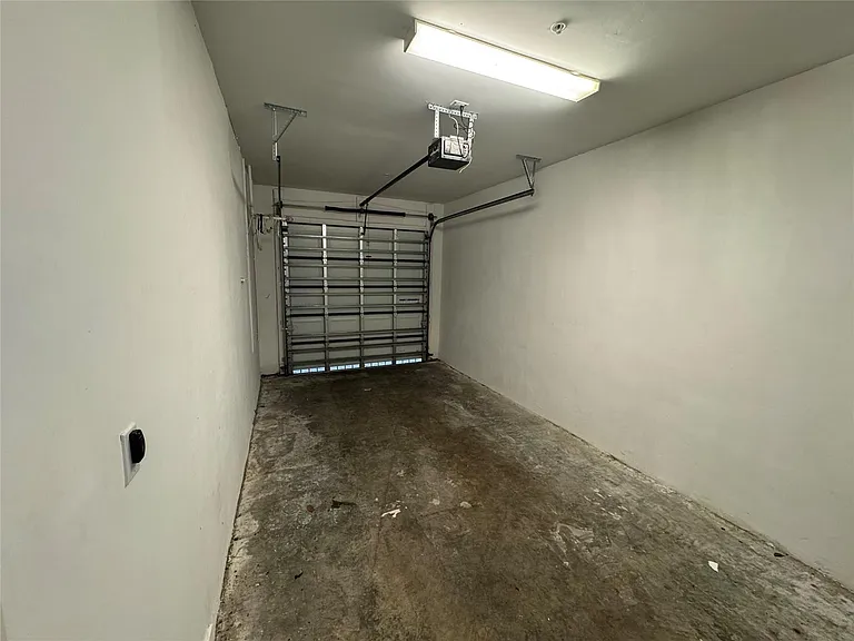2675 SW 81st Ter #2683 — Photo 6
