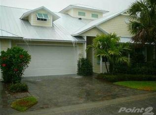 411 Pineapple Sq SW, Vero Beach, FL 32962