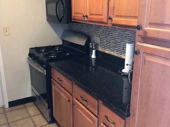 4th image of 3440 N Lake Shore Dr APT 9C