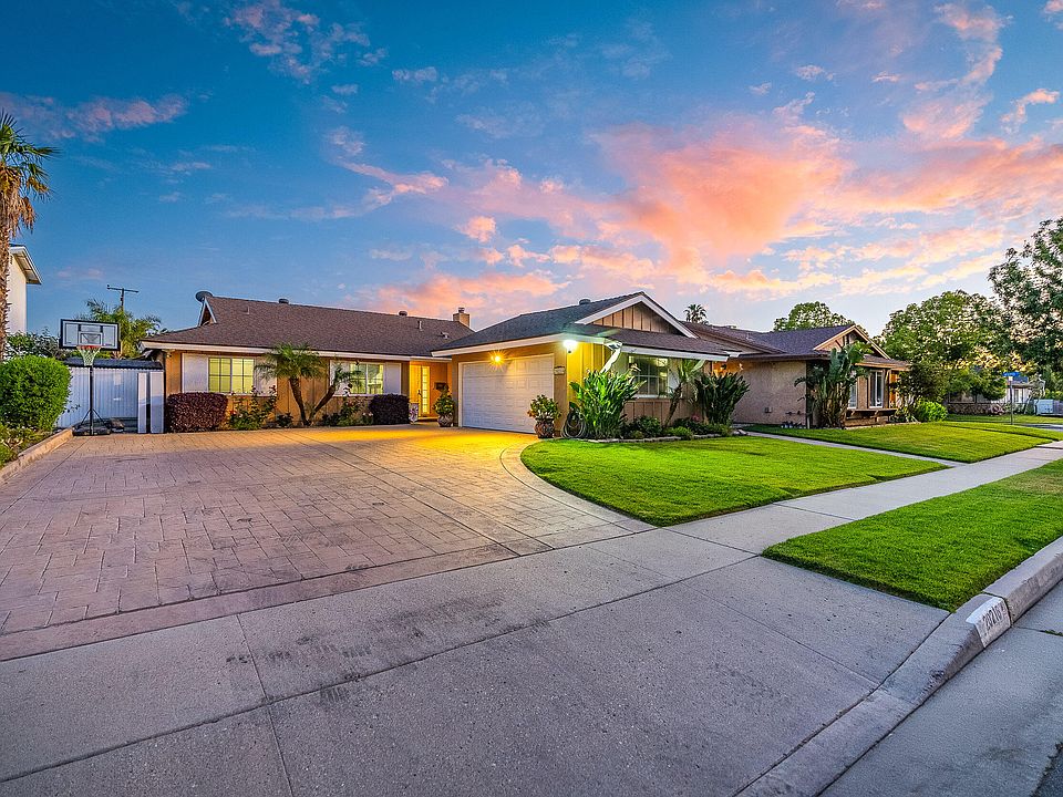 1st image of 20216 Lakemore Dr