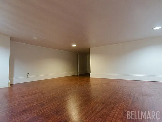 Rented by Bellmarc Realty | media 16