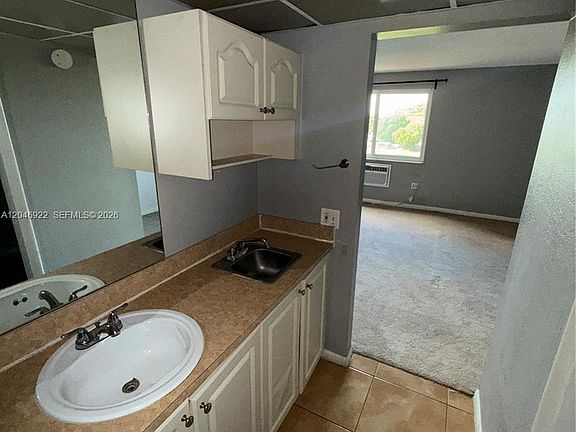 5th image of 6960 Miami Gardens Dr APT 2-431A
