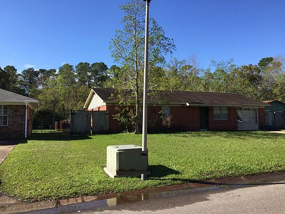 3rd image of 155 Brentwood Blvd