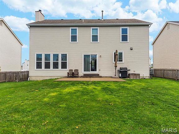 3rd image of 217 Bayberry Dr