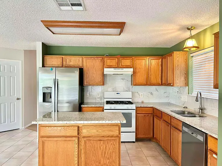 12906 Tantara Dr — Photo 8