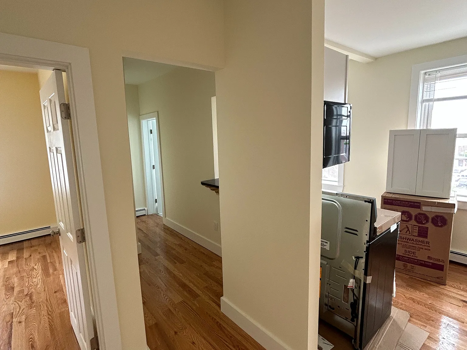 1 bed, 750 sqft, $2,399 — Photo 2