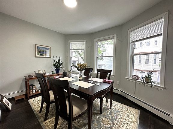 4th image of 11 Priesing St Floor 2
