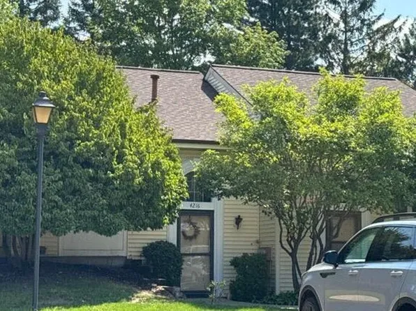 4216 Eastcastle Ct SE #9, Grand Rapids, MI 49508