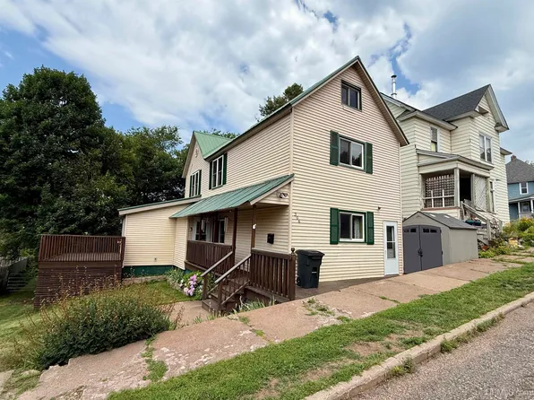 306 W Ely St, Ishpeming, MI 49849