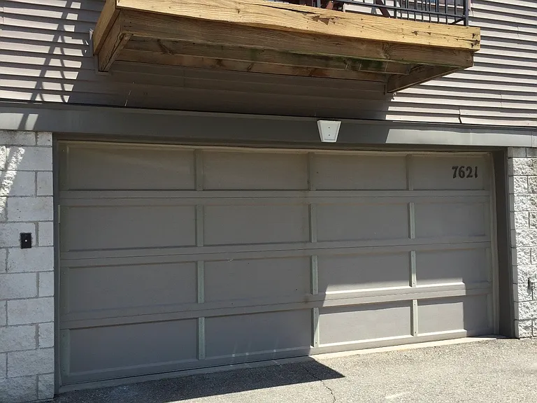 7621 Woodward Ave — Photo 23