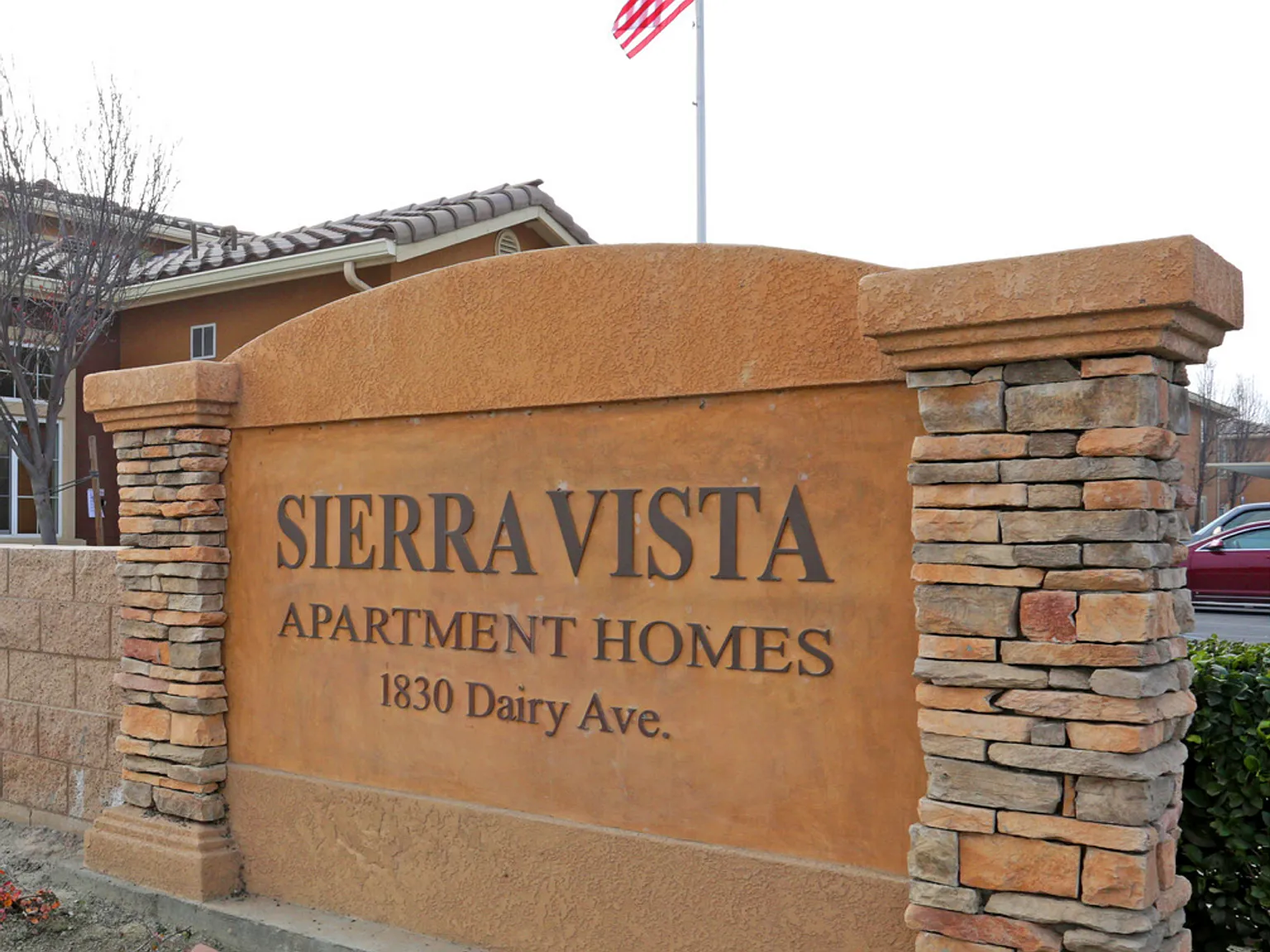 Sierra Vista Apartment Homes — Photo 2