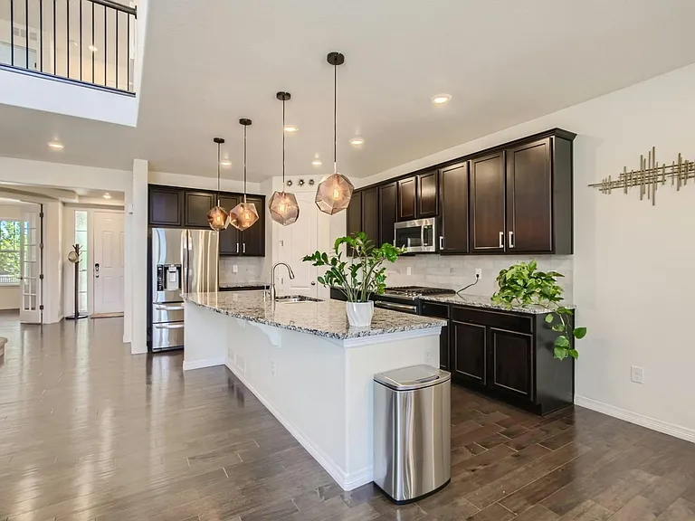 14832 Munich Ave — Photo 4