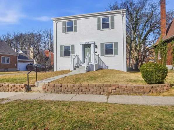 1734 Llanfair Ave, Cincinnati, OH 45224