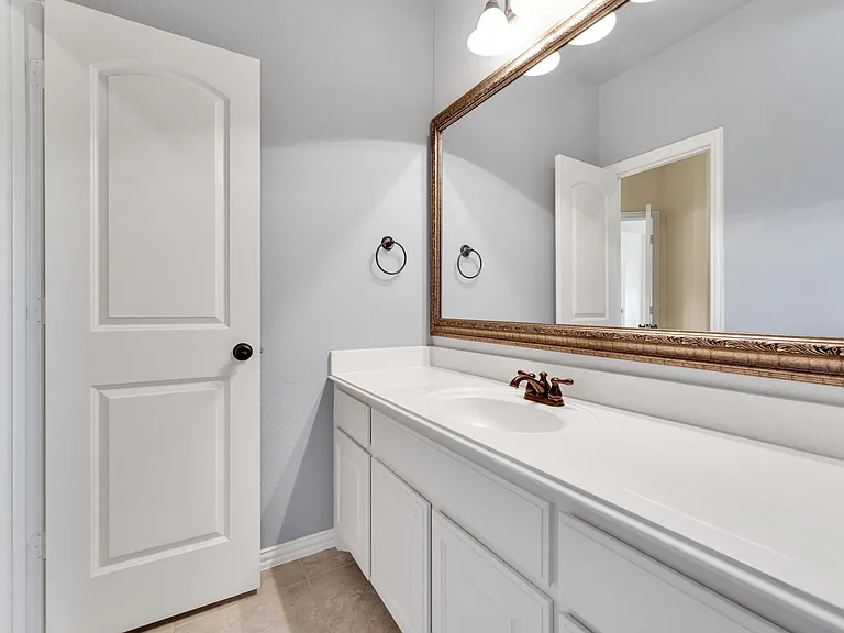 1602 Meg Dr — Photo 28