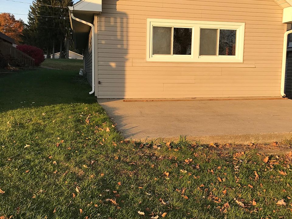 1st image of 150 Ackerson Lake Dr