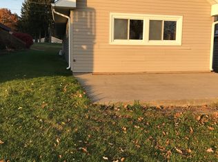 150 Ackerson Lake Dr, Jackson, MI 49201