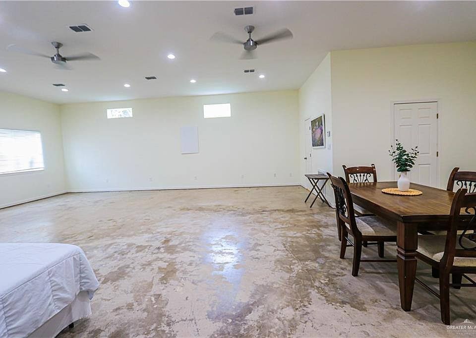 1622 S/e Expwy Penitas, TX, 78576 Apartments for Rent Zillow