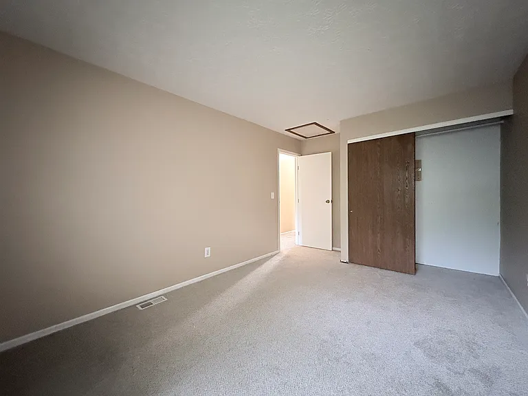 4849 Herndon Dr — Photo 29
