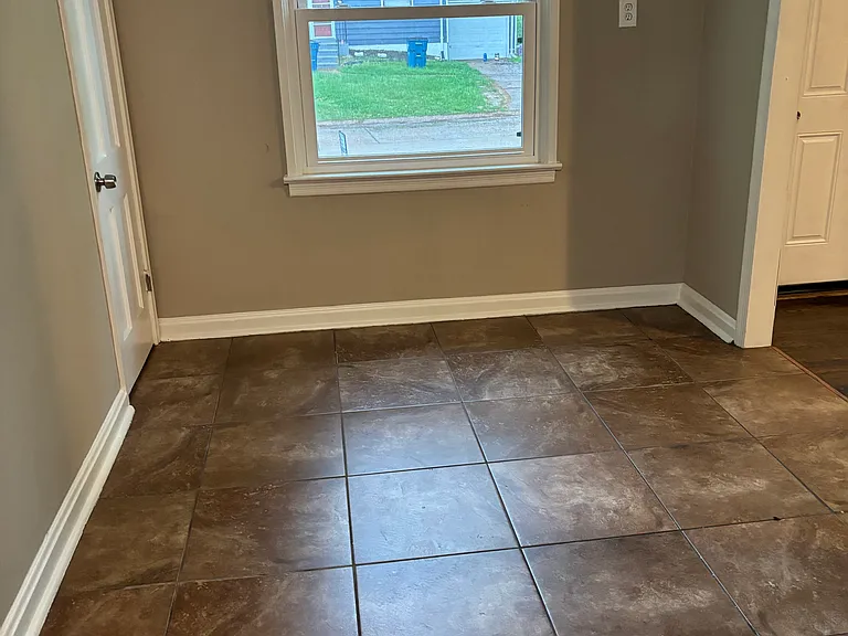 5533 Sunbury Ave — Photo 5