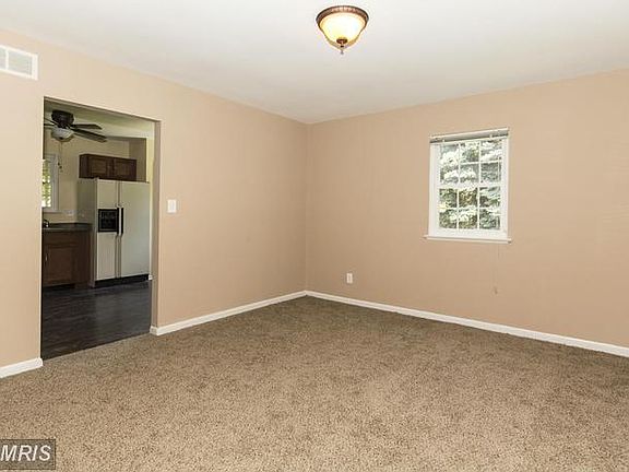 5th image of 1436 Pleasant Valley Dr