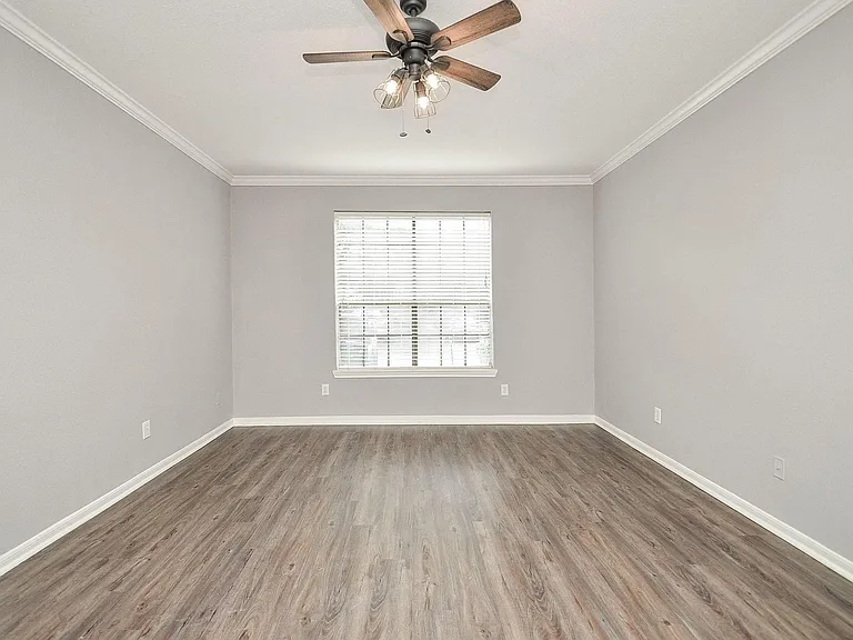 2255 Braeswood Park Dr #195 — Photo 17