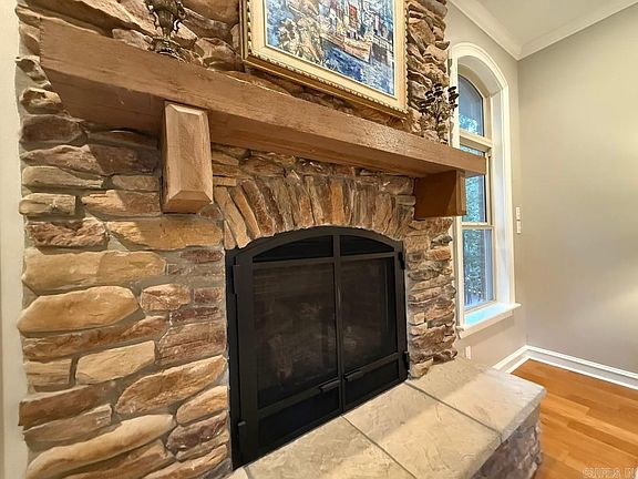 5th image of 2730 Collins Dr