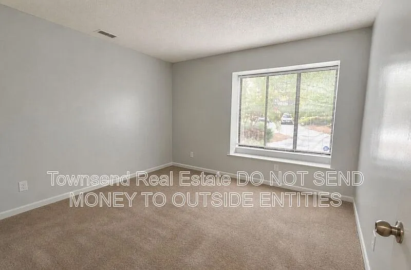 2 bed, 2.0 bath, 1350 sqft, $1,195 — Photo 2