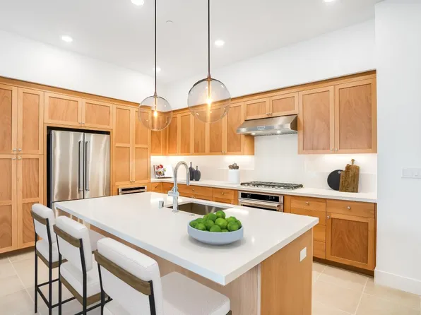 308 Torrey Pine Ter Unit 720, Sunnyvale, CA 94086