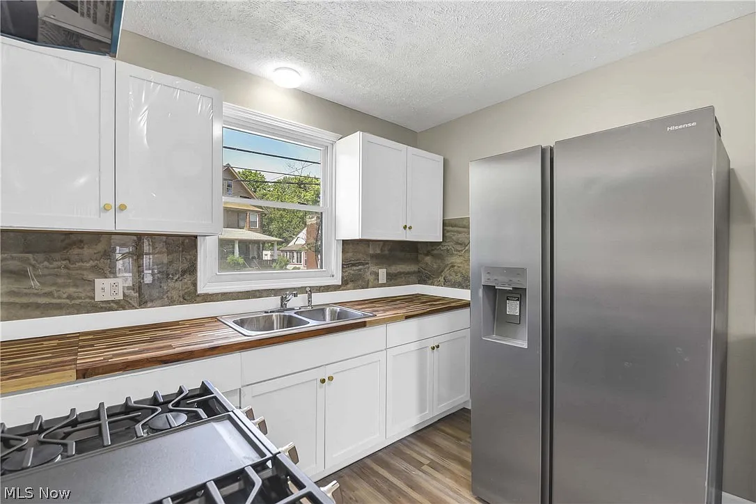 3 bed, 1450 sqft, $2,350 — Photo 4