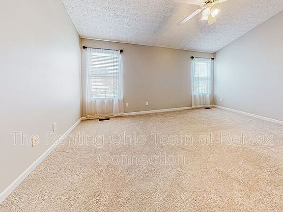4th image of 392 Zion Dr