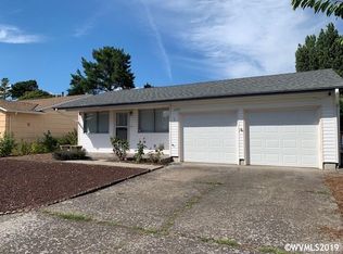 2287 Oregon Ct, Woodburn, OR 97071