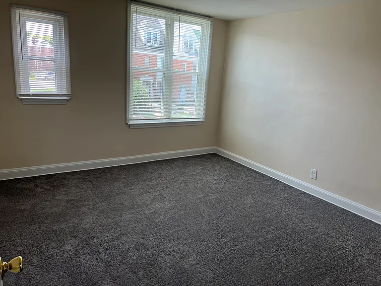 3318 Lake Ave — Photo 7