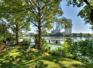 500 E Riverside Dr APT 202, Austin, TX 78704