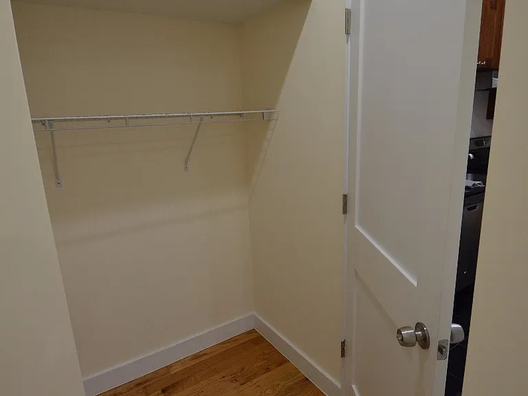 103 Hemenway St #5 — Photo 10