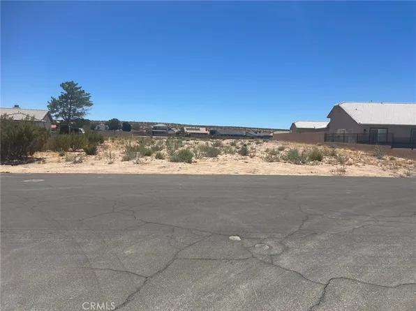 13741 Branding Iron Dr Unit 68, Helendale, CA 92342